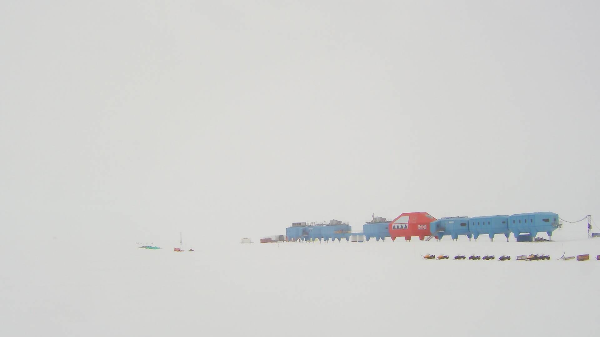 View from the Halley VI webcam. It's cloudy. It's 20ยบF/-6ยบC.